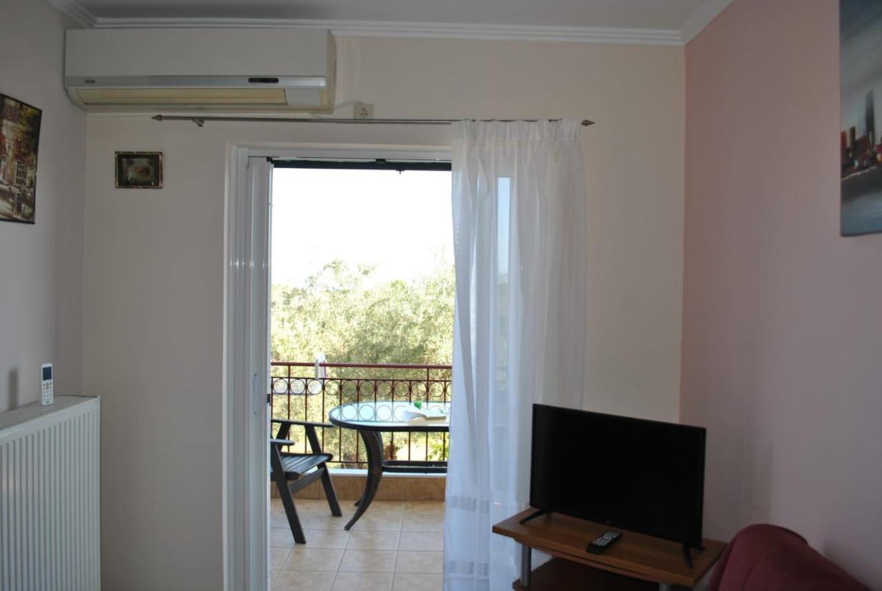Hotel Monika Lefkada Tsoukaládhes Exteriér fotografie